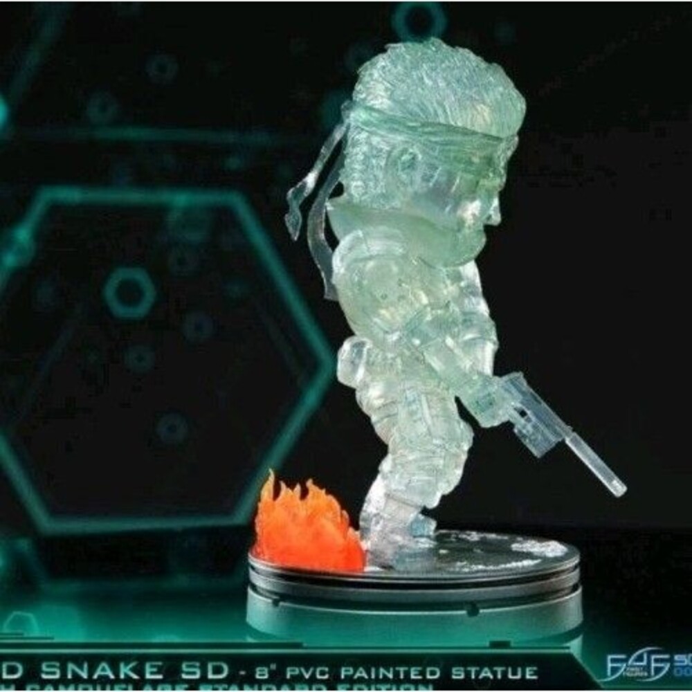 NIB Metal Gear Solid Snake SD Stealth Camouflage Figure